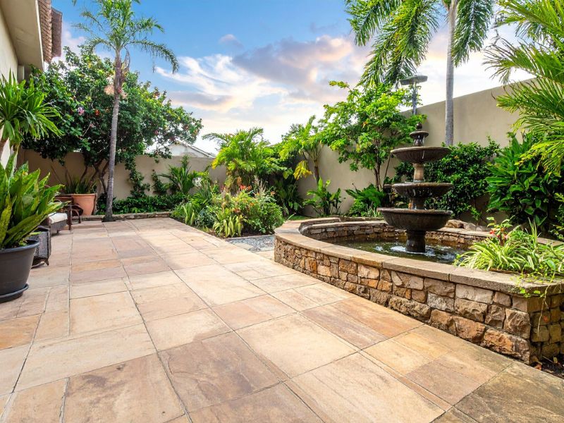 residential services for concrete, paving, and retaining walls